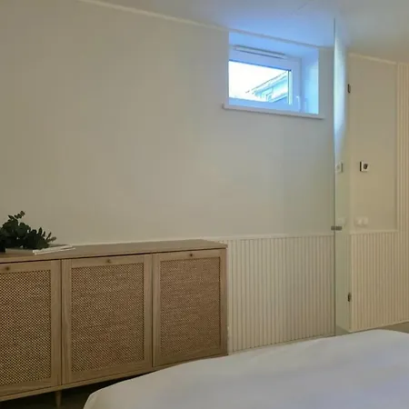 Modern Flat A Short Walk From Centre Apartamento *